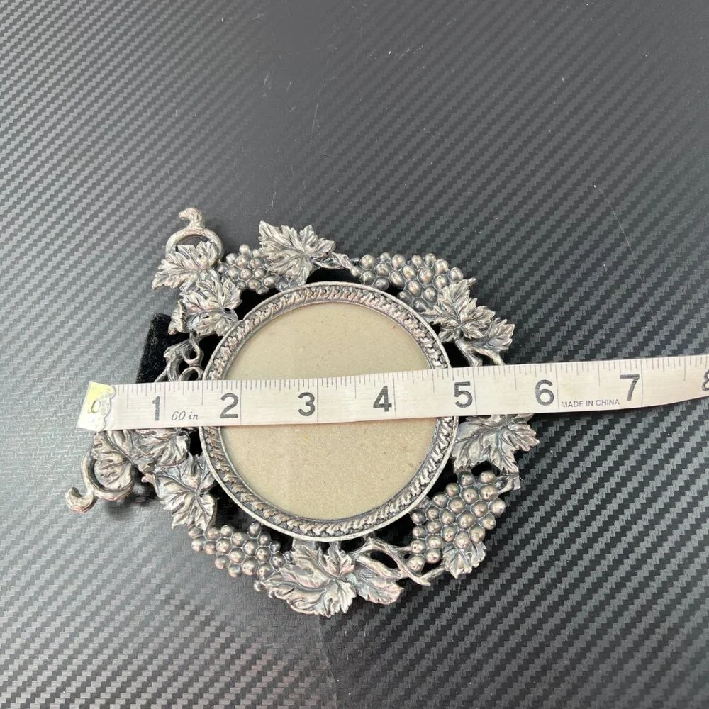 Vintage Ornate Linco Perfect Pewter Grape Leaf Photo Frame 3” round